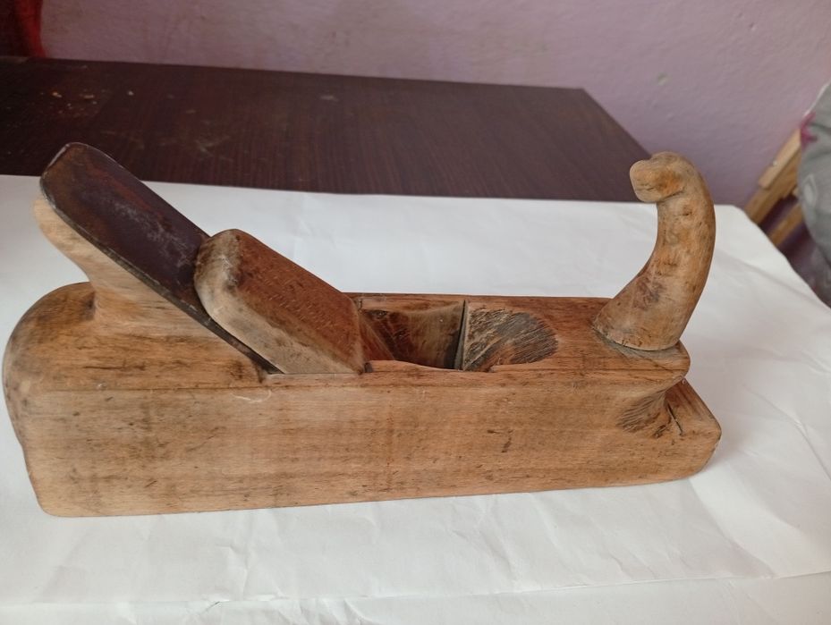 Рубанок столярный