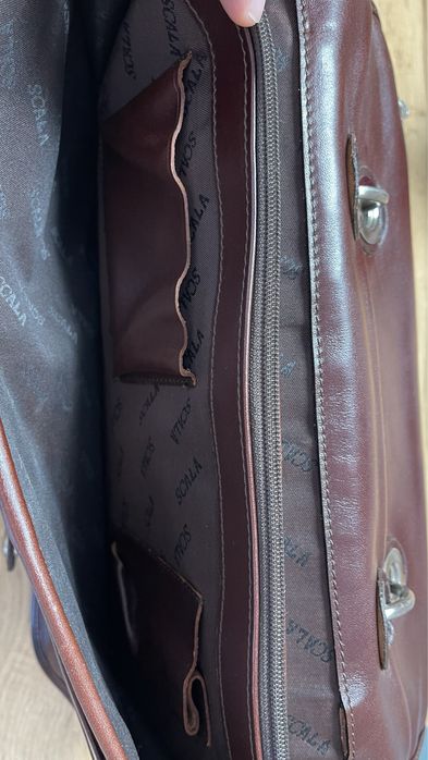 Шкіряний портфель