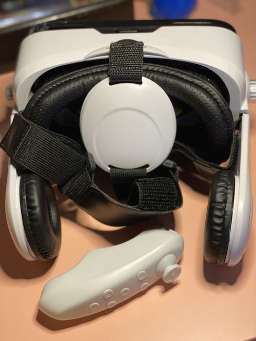 Окуляри віртуальної реальності VR Z4 з вбудованими навушниками