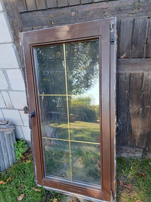 Okno drewniane z demontażu