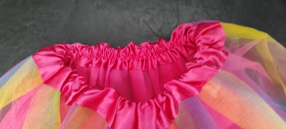 Saia tule colorida c luzes