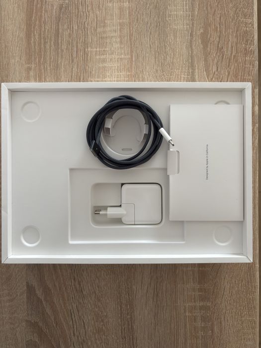 Apple MacBook Air 13” M3 2024 (A3113) | Kondycja 99% | GWARANCJA 06.2026