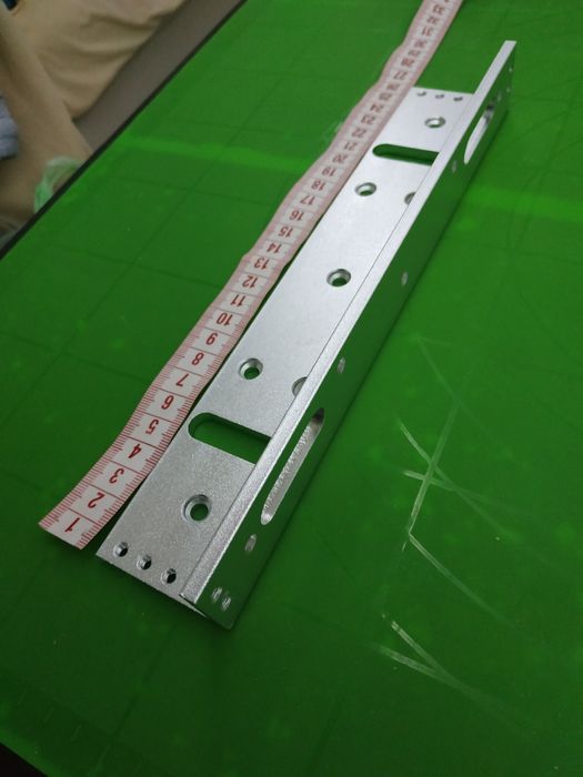 кронштейн для электромагнитного замка на двери