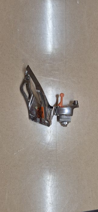 Przednia przerzutka Shimano 9s Triple. FD-R453.