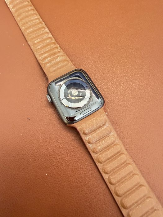 Apple Watch 5 - 44mm