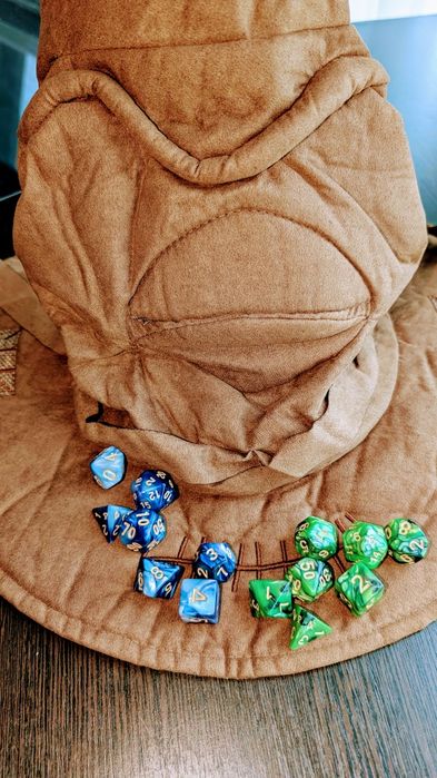 DnD Кубики разной формы для игры подземелья и драконы детям цифры