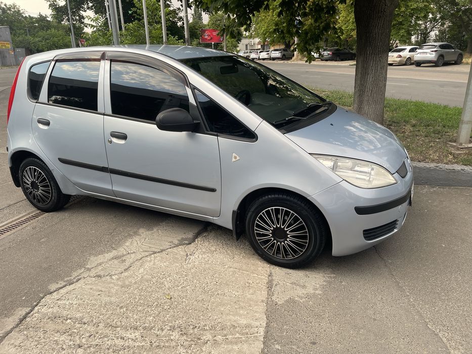 Продам митсубиси кольт