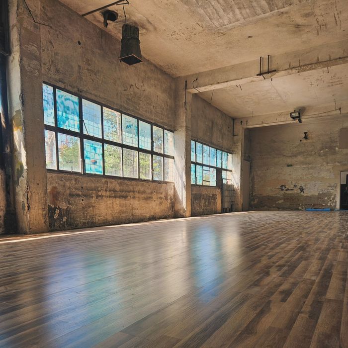 Hala poprzemysłowa 110 m² – blisko PGE Arena Gdansk