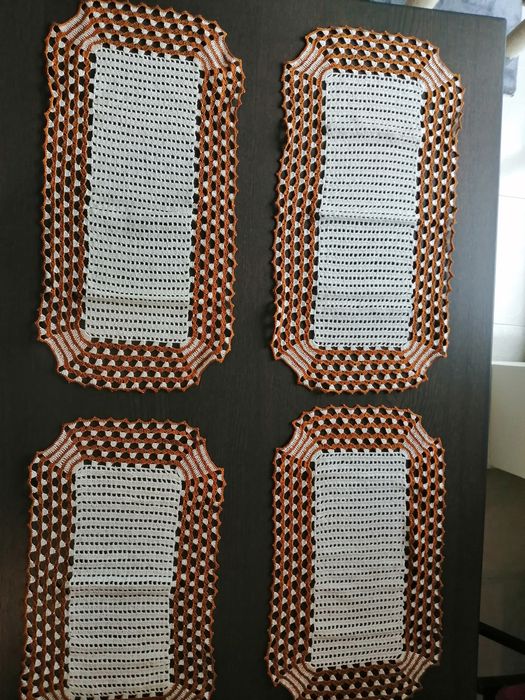 Conjunto de 3 Naprons em renda e Linho