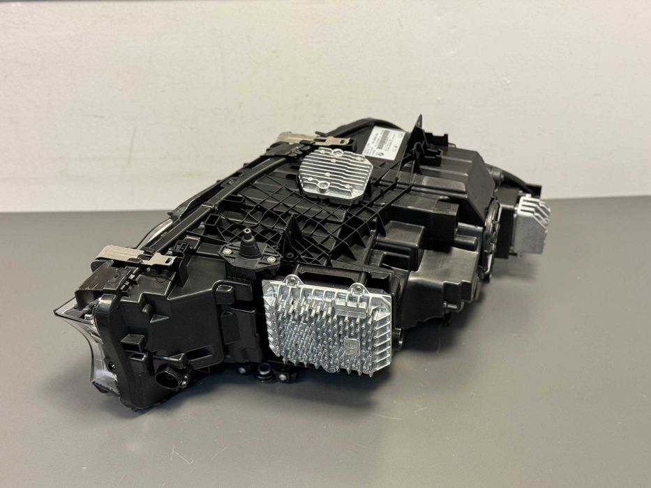 Prawa Lewa Lampa Reflektor BMW 5 G30 G31 Przed Lift Adaptive LED