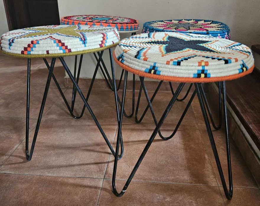 Mesas/ bancos de apoio