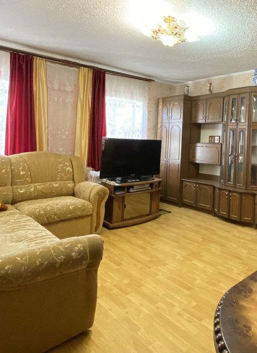 Продаю частину будинку  у м.Сквира