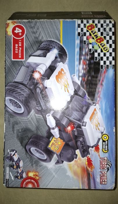 Лего "Гоночний автомобіль"