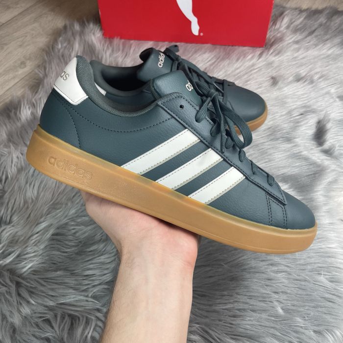 Кросівки чоловічі Adidas Grand Court 2.0