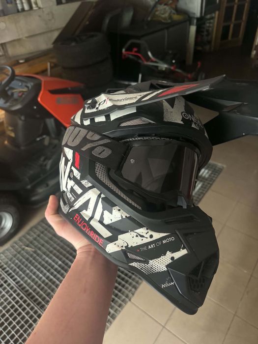 Sprzedam nowy kask nigdby nie uzywany