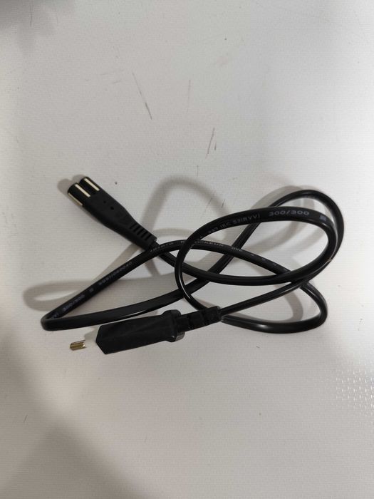 Consola PS2 Slim SCPH-90004 com cabos a funcionar na perfeição