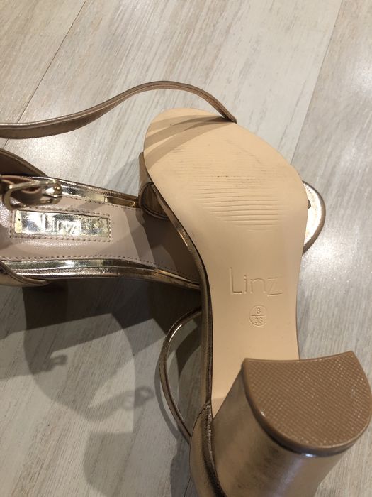 Красиві нарядні босоніжки ZARA , LINZI