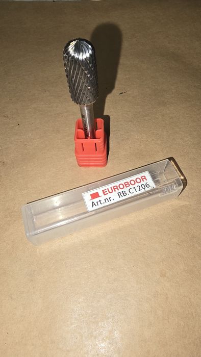 Conjunto 12 fresas de tungsténio - 10 novas / 2 usadas