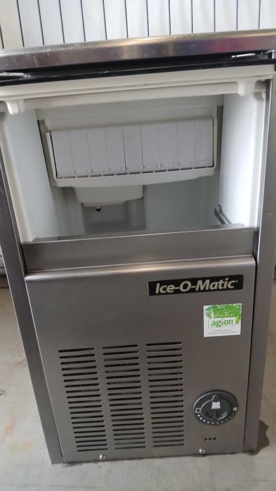 Kostkarka do lodu ICE   22kg/24h