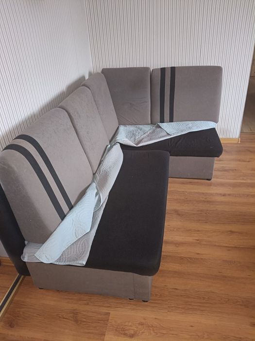 Kanapa narożna z funkcją spania