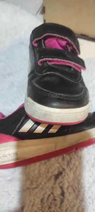 Tênis adidas pra criança