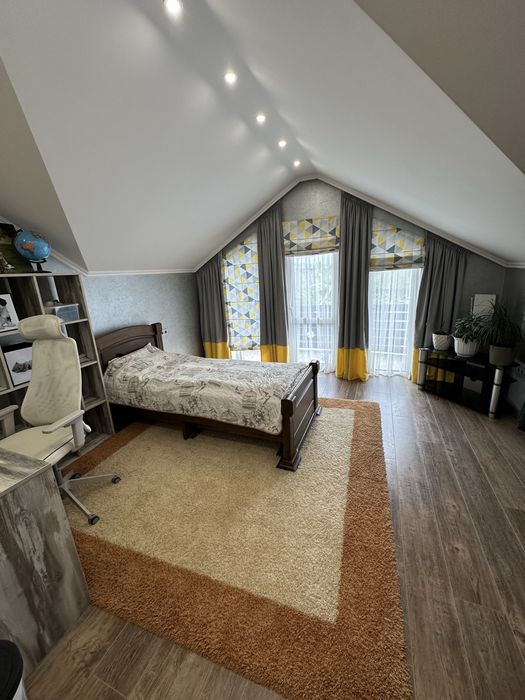 Будинок Рованці 176 м.кв