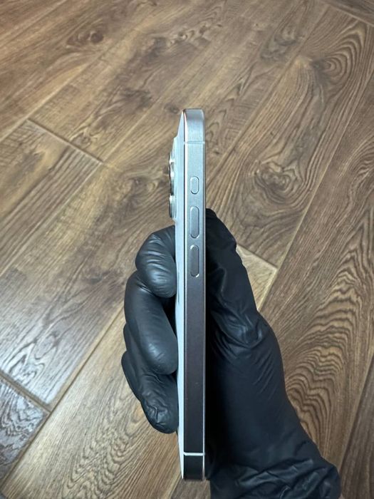 iPhone 15 Pro 128 GB в хорошому стані