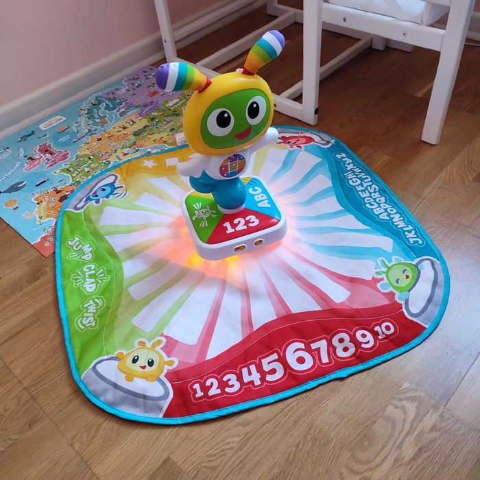 Чудова музична іграшка-килимок...