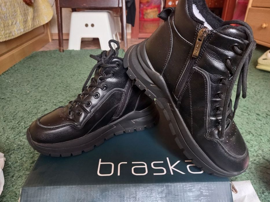 Шкіряні Демі ботінки Braska 37р.