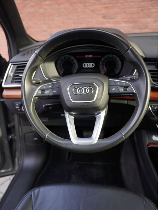 Audi Q5 2023 рік 2.0 tfsi MHEV