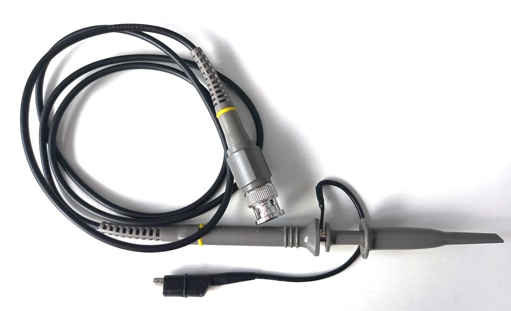 Oscyloskop (120 MHz 500 MS/s ) i generator sygnału