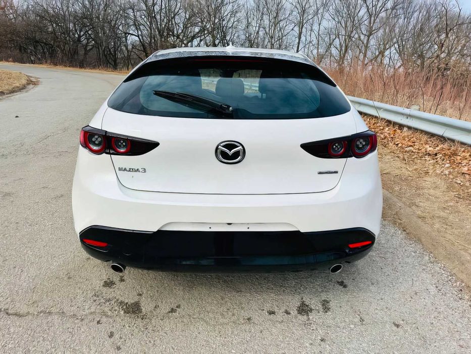 Mazda 3 Preferred      2019