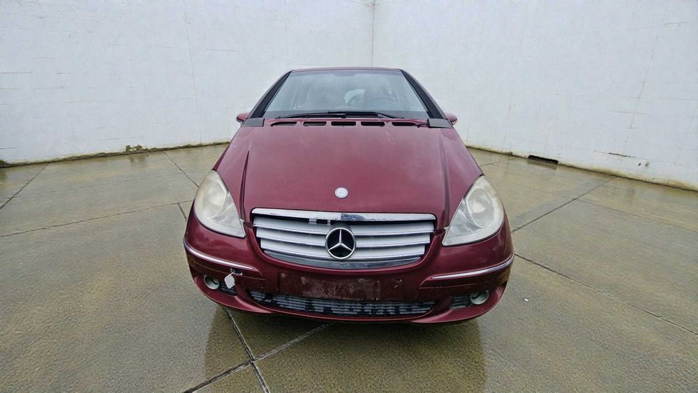 Mercedes A180 para peças
