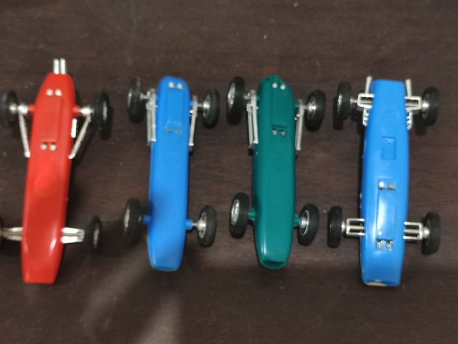 Carros Antigos em miniatura de Coleção