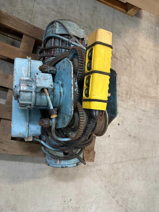 Wciągarka elektryczna Balkancar 500 kg – przemysłowa, elektrowciąg