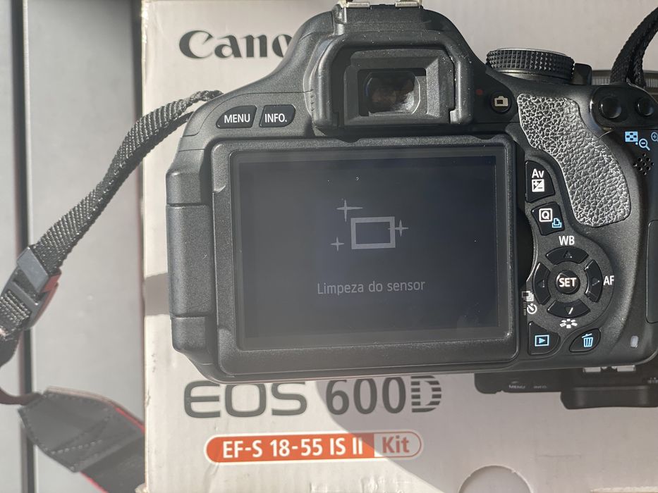 25%desconto Canon EOS 600 D e três lentes caixa e bolsa original Canon