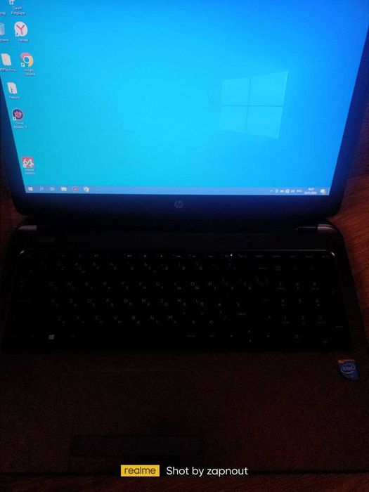 ноутбук hp 250 з зарядним