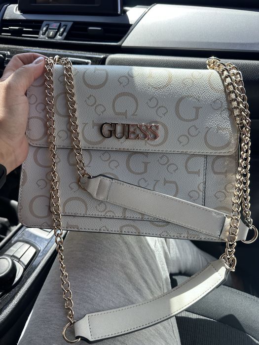 Mala Guess original em muito bom estado
