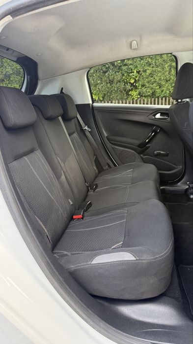 Peugeot 208 1.6 e-HDi • 224.000Km