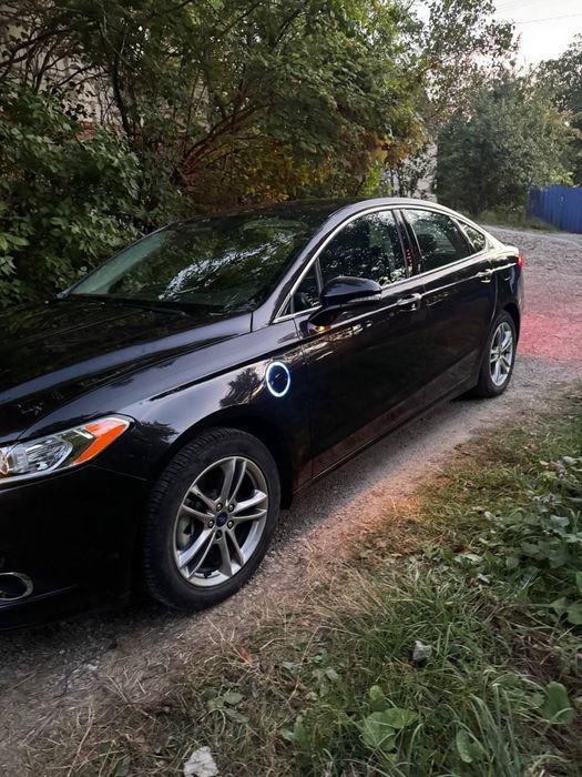 Ford Fusion гібрид