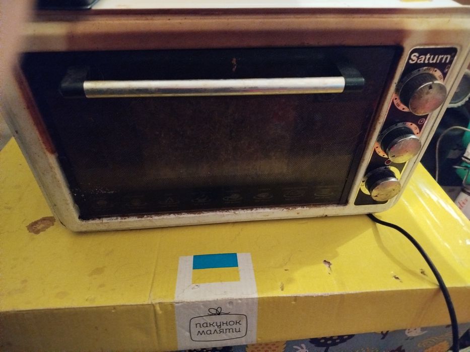 Продам электропечь Saturn