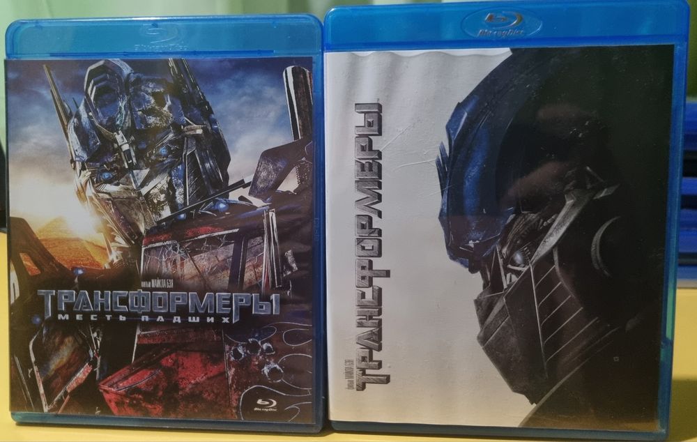 Blu ray фільми,всі диски ліцензія,і всі мають переклад.