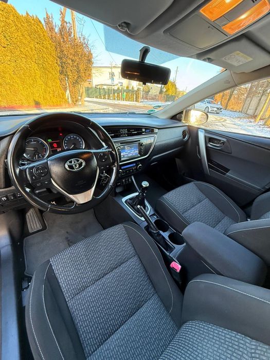 Toyota Auris 2.0 diesel .Super stan