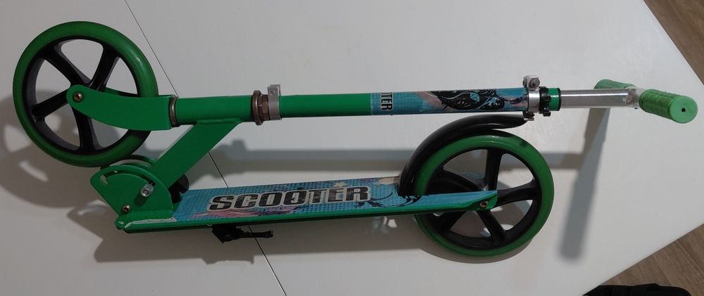 Самокат Scooter зелений, складний, б/в
