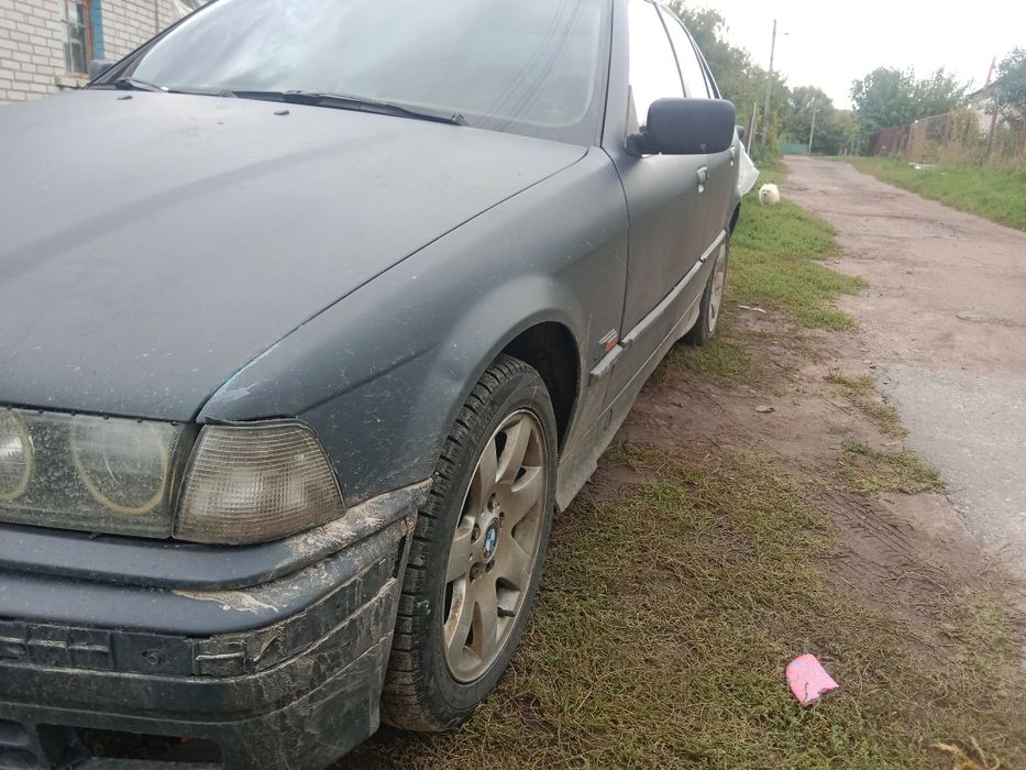 Продаєця бмв є36 в хорошому сані