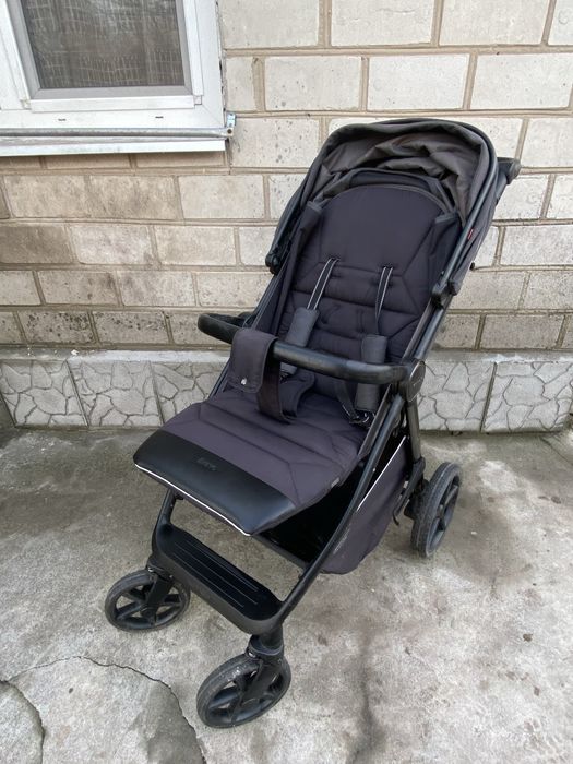 Прогулянкова коляска Bravo