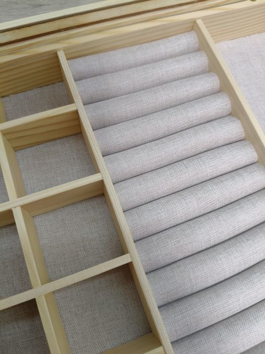 Drewniana szkatułka na biżuterię Zara Home