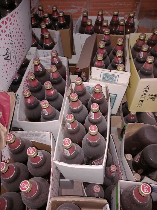 Garrafas de vidro VAZIAS - Super Bock - 1 Litro