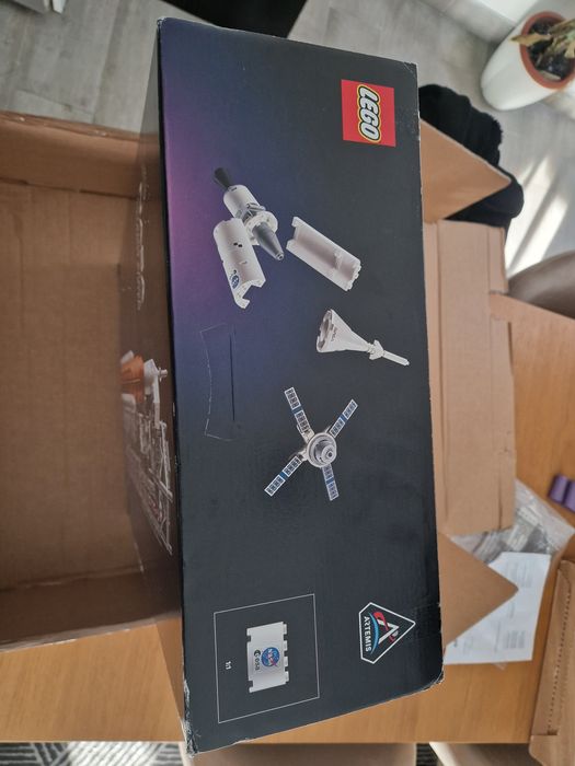 LEGO Icons 10341 NASA Artemis Space Launch System