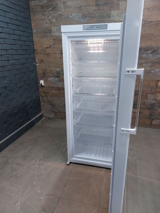 Морозильна камера на 7 поличок Siemens GS34NA49.Доставка.Гарантія.